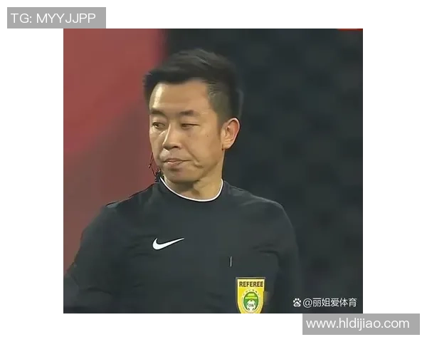 国青队与越南队激战正酣CCTV5直播下半场精彩瞬间回顾